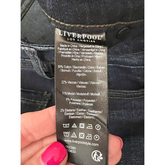 Liverpool Los Angeles Dark Wash Denim Jean Ankle Cuff Size 2/26 - Picture 8 of 11